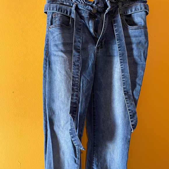 Size 11 - Picture 1 of 1